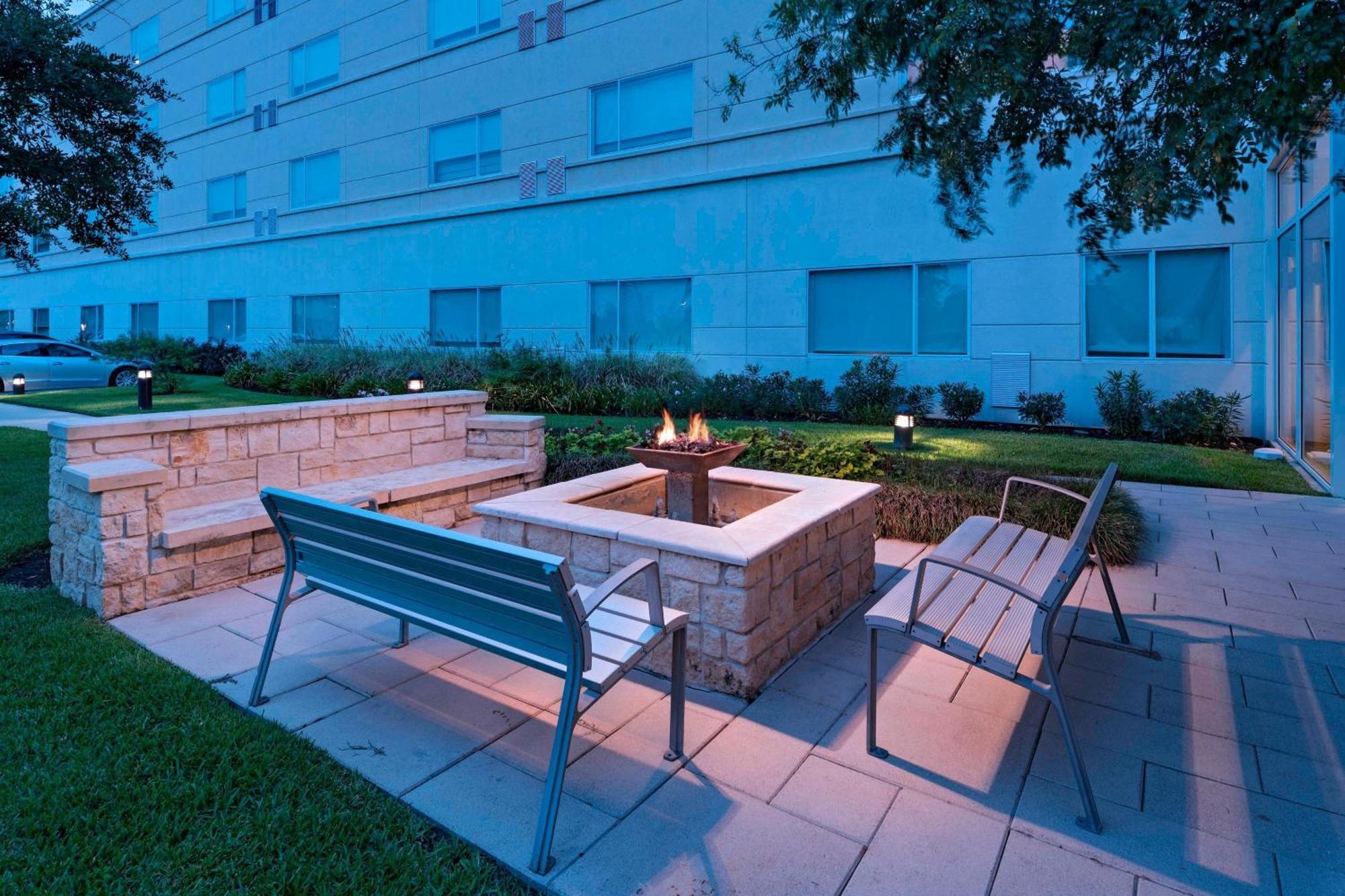 Отель Element Houston Vintage Park Louetta Экстерьер фото